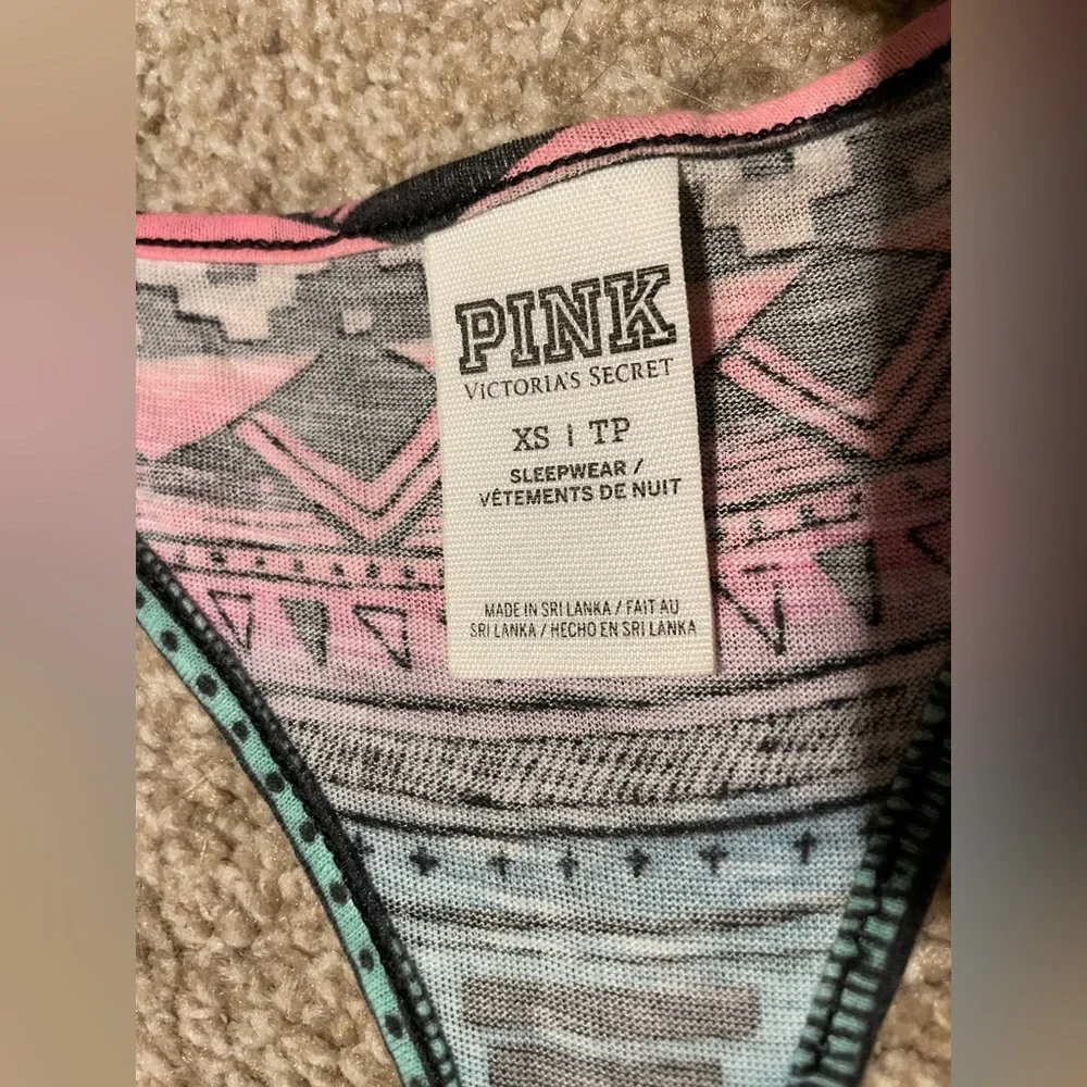 PINK Aztec top - Picture 3 of 3